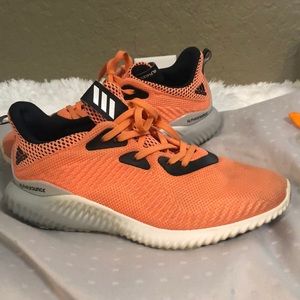 Running shoes